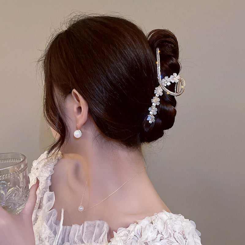 Amazon.com : Soochat Rhinestone Bobby Pins Diamond Bobby Pins Crystal Hair  Clips Decorations for Lady Women Girls (10 Pcs) : Beauty & Personal Care
