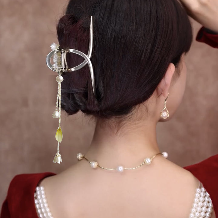 Bellflower Butterfly Tassel Hairpin