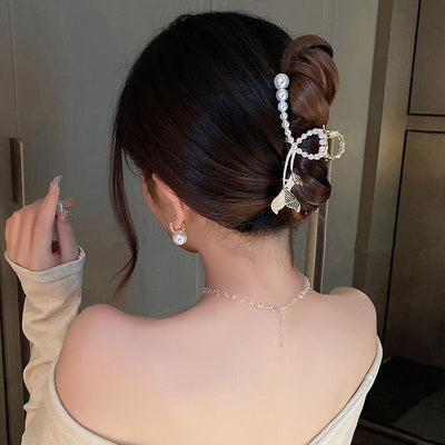Elegant Fishtail Pearl Hair Clip