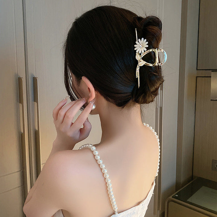 Haarspange mit kleinen Perlen und Blumen 
