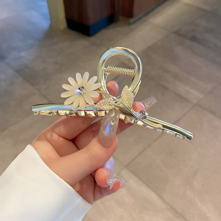 Haarspange mit kleinen Perlen und Blumen 