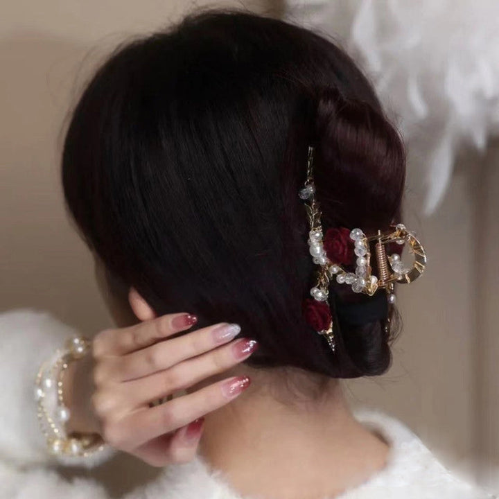 Pince à cheveux en perles de rose rouge